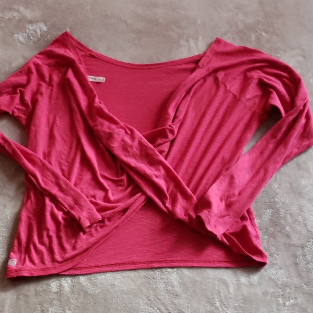 Fabletics Yoga Top - Picture 2 of 3